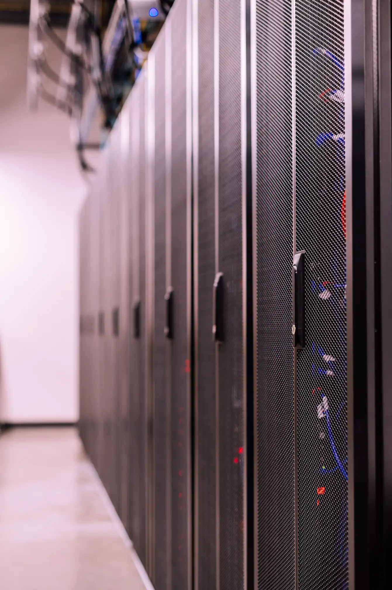 Migration hébergement web à Paris - DNS, certificats SSL et sauvegardes maîtrisés